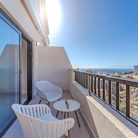 Exclusive New Townhouse In Playa Paraiso