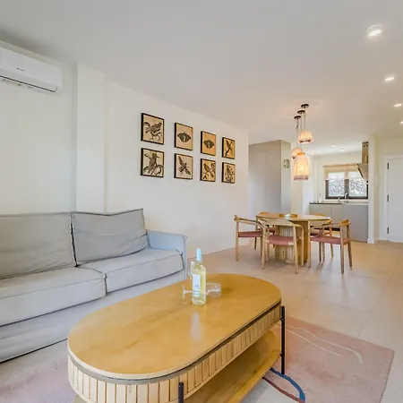 Exclusive New Townhouse In Playa Paraiso *