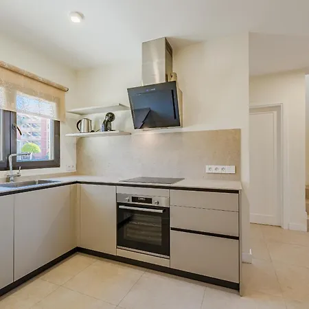 別荘 Exclusive New Townhouse In Playa Paraiso アデヘ