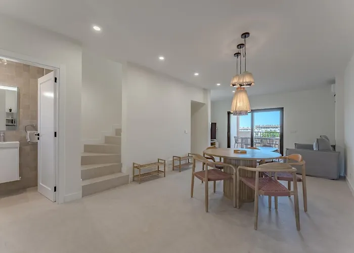 Exclusive New Townhouse In Playa Paraiso